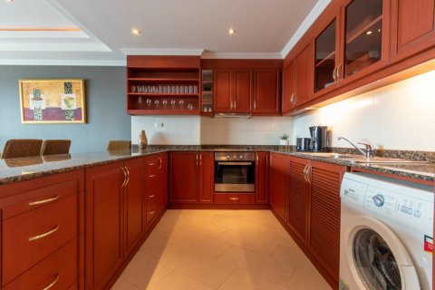 Condominio de 2 dormitorios en Pattaya, Tailandia № 150993 - foto 14