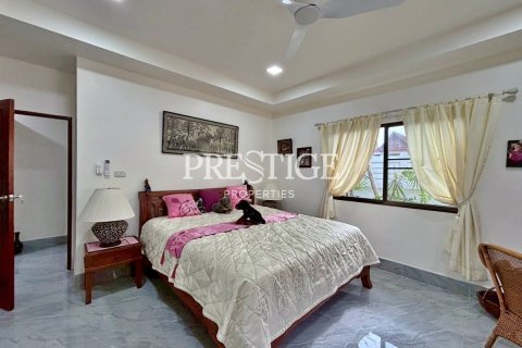 House in Pattaya, Thailand 3 bedrooms № 198051 - photo 28