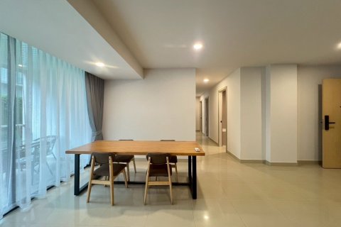 Condominio de 4 dormitorios en Pattaya, Tailandia № 135327 - foto 18