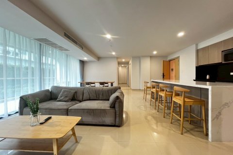 Condominio de 4 dormitorios en Pattaya, Tailandia № 135327 - foto 2