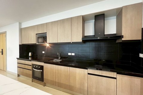 Condominio de 4 dormitorios en Pattaya, Tailandia № 135327 - foto 8