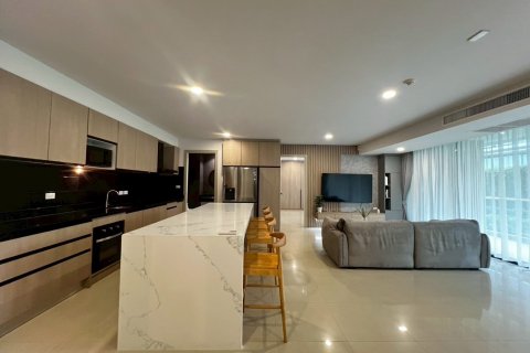 Condominio de 4 dormitorios en Pattaya, Tailandia № 135327 - foto 7