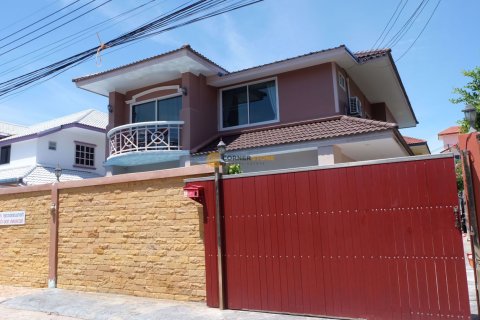 Studio sur Jomtien Beach, Pattaya, Thaïlande № 135332