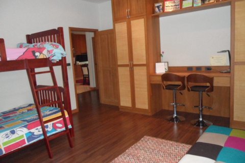Casa de 3 dormitorios en Bang Lamung, Tailandia № 135326 - foto 25