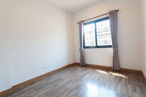 Casa de 4 dormitorios en Chiang Mai, Tailandia № 205519 - foto 3