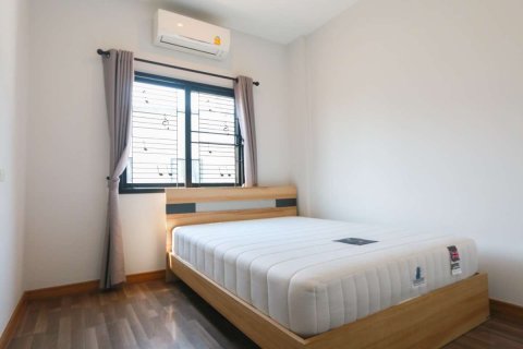 Casa de 4 dormitorios en Chiang Mai, Tailandia № 205519 - foto 9