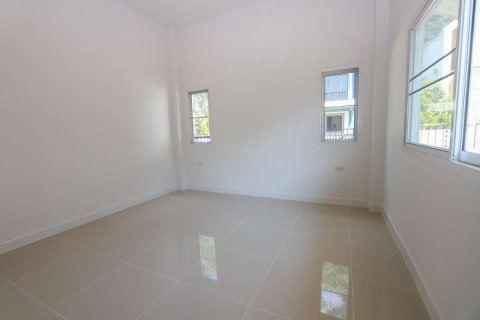 Casa de 3 dormitorios en Chiang Mai, Tailandia № 205525 - foto 6