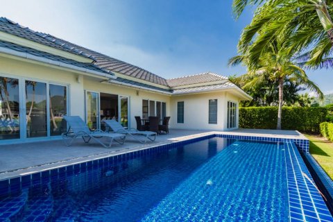 Chalet de 3 dormitorios en Hua Hin, Tailandia № 114034