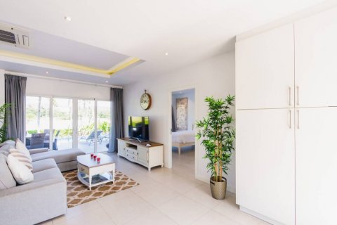 Chalet de 3 dormitorios en Hua Hin, Tailandia № 114034 - foto 9