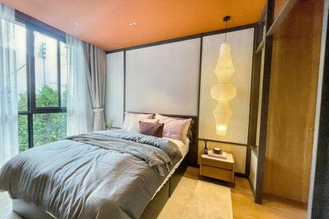 Condo in Bangkok, Thailand, 3 bedrooms  № 114132 - photo 2