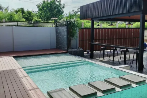 Chalet de 4 dormitorios en Pattaya, Tailandia № 155654 - foto 8
