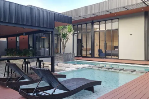 Chalet de 4 dormitorios en Pattaya, Tailandia № 155654 - foto 7