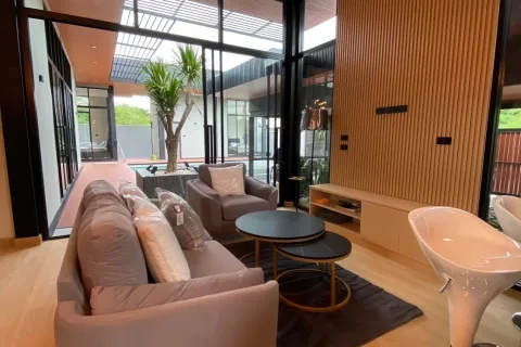 Chalet de 4 dormitorios en Pattaya, Tailandia № 155654 - foto 16