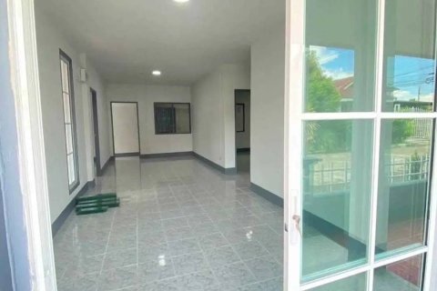 Casa de 3 dormitorios en San Sai, Tailandia № 205554 - foto 4