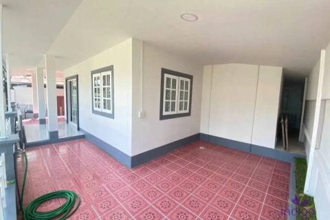 Casa de 3 dormitorios en San Sai, Tailandia № 205554 - foto 2
