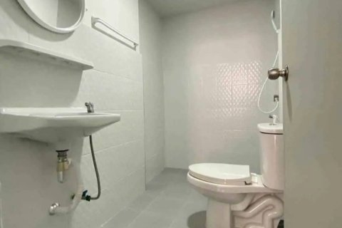 Casa de 3 dormitorios en San Sai, Tailandia № 205554 - foto 8