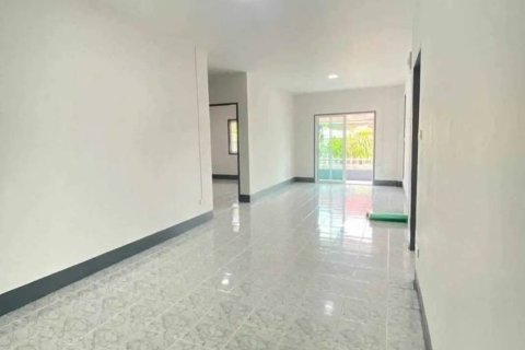 Casa de 3 dormitorios en San Sai, Tailandia № 205554 - foto 9