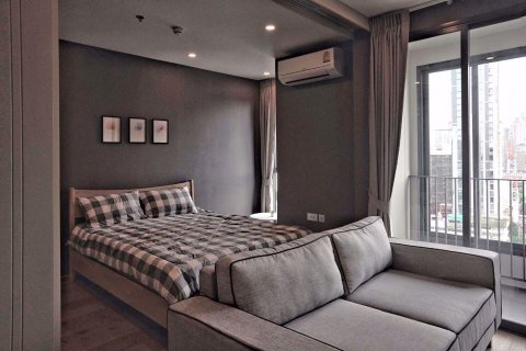Condominio de 1 dormitorio en Ratchathewi, Bangkok, Tailandia № 56137 - foto 3