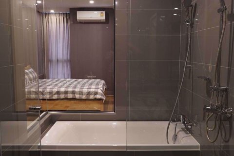 Condominio de 1 dormitorio en Ratchathewi, Bangkok, Tailandia № 56137 - foto 9
