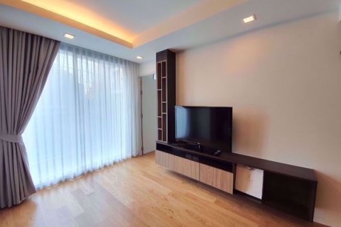Condominio de 2 dormitorios en Watthana, Bangkok, Tailandia № 47620 - foto 2