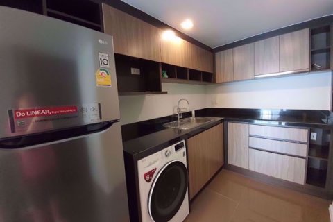 Condominio de 2 dormitorios en Watthana, Bangkok, Tailandia № 47620 - foto 3