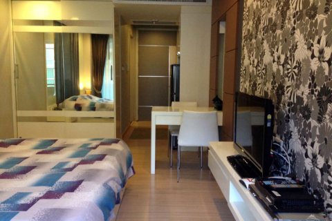 Studio in the Condo in Pattaya, Thailand in Apus  № 204559