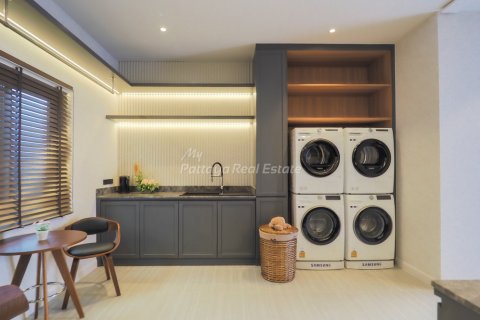 Casa de 6 dormitorios en Pattaya, Tailandia № 71783 - foto 5