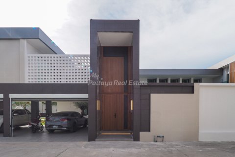 Maison à Pattaya, Thaïlande 6 chambres № 71783