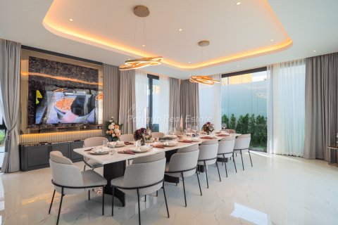 Casa de 6 dormitorios en Pattaya, Tailandia № 71783 - foto 7