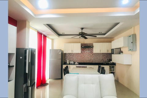 Casa de 3 dormitorios en Bang Lamung, Tailandia № 71780 - foto 4