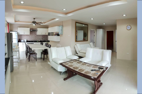 Casa de 3 dormitorios en Bang Lamung, Tailandia № 71780 - foto 3