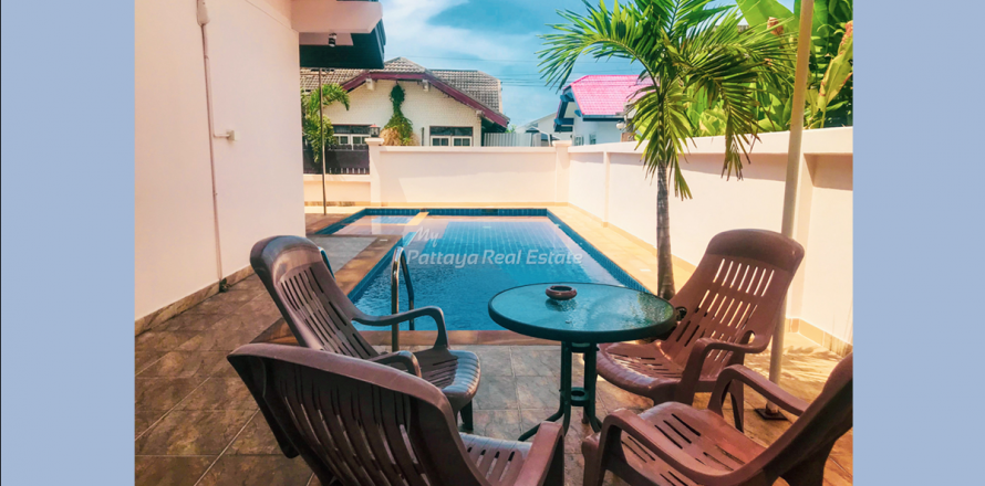 Casa de 3 dormitorios en Bang Lamung, Tailandia № 71780
