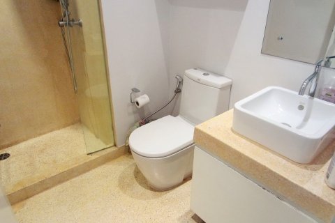 Condominio de 2 dormitorios en Bangkok, Tailandia № 143195 - foto 8