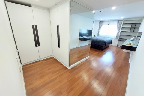 Condominio de 3 dormitorios en Bangkok, Tailandia № 143196 - foto 12