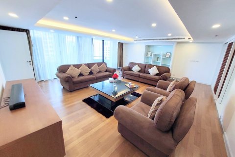 Condominio de 3 dormitorios en Bangkok, Tailandia № 143196 - foto 2