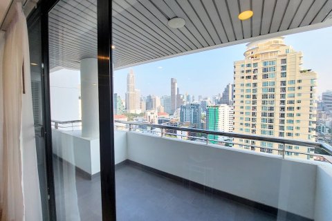 Condominio de 3 dormitorios en Bangkok, Tailandia № 143196 - foto 4