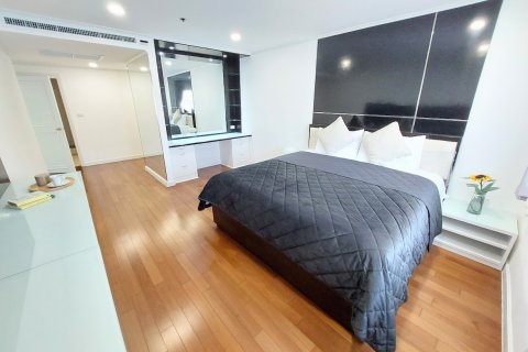 Condominio de 3 dormitorios en Bangkok, Tailandia № 143196 - foto 10