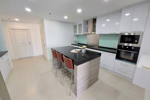 Condominio de 3 dormitorios en Bangkok, Tailandia № 143196 - foto 29