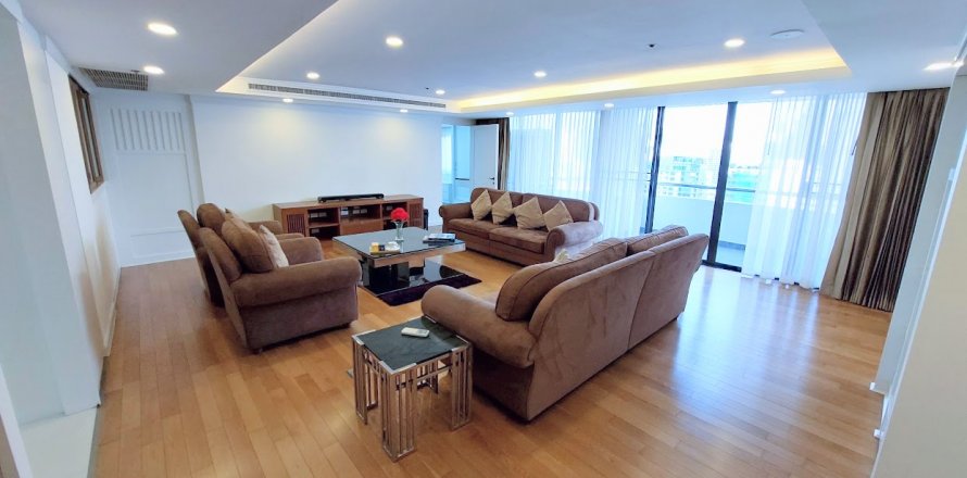 Condominio de 3 dormitorios en Bangkok, Tailandia № 143196