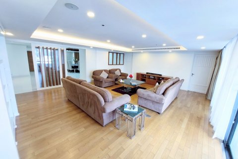 Condominio de 3 dormitorios en Bangkok, Tailandia № 143196 - foto 3