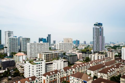 Condominio de 2 dormitorios en Bangkok, Tailandia № 180807 - foto 10