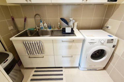 Condominio de 2 dormitorios en Bangkok, Tailandia № 180810 - foto 18