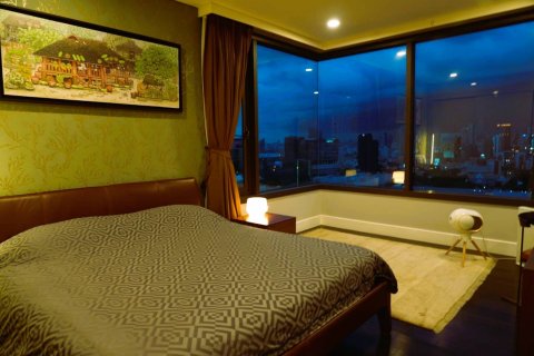 Condominio de 3 dormitorios en Bangkok, Tailandia № 180808 - foto 20