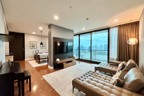 Condo in Bangkok, Thailand, 3 bedrooms  № 180808
