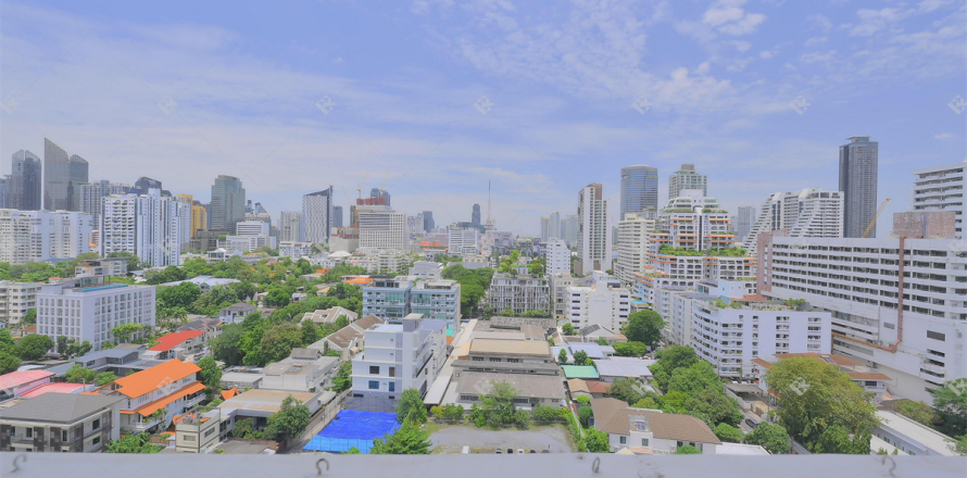 Condominio de 2 dormitorios en Bangkok, Tailandia № 233516
