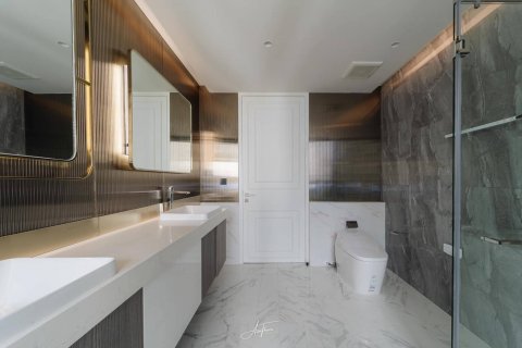 Chalet de 3 dormitorios en Watthana, Bangkok, Tailandia № 133621 - foto 12