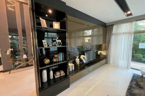 Chalet de 5 dormitorios en Bang Bon, Bangkok, Tailandia № 133620 - foto 24