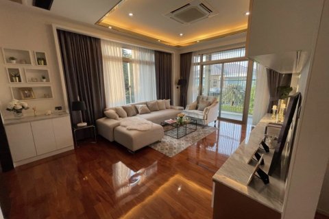 Chalet de 5 dormitorios en Bang Bon, Bangkok, Tailandia № 133620 - foto 19