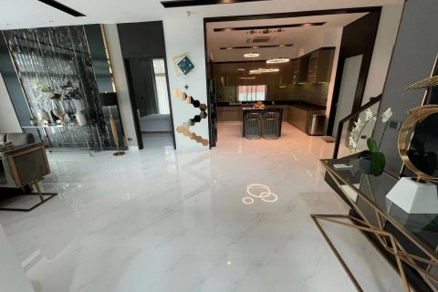 Chalet de 5 dormitorios en Bang Bon, Bangkok, Tailandia № 133620 - foto 8