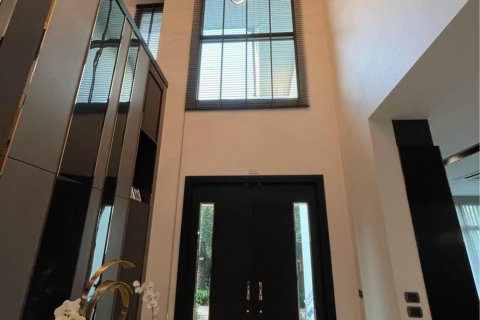 Chalet de 5 dormitorios en Bang Bon, Bangkok, Tailandia № 133620 - foto 2